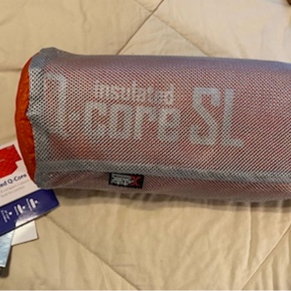 Insulated Q-Core SL Superlight Camping Pad - Picture 5 of 7